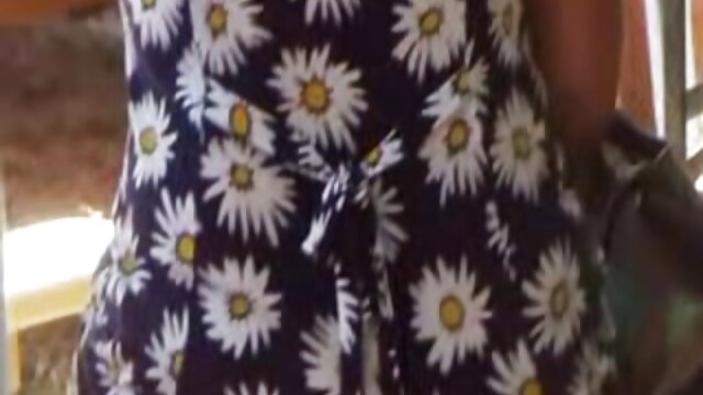 Висока чіткість :  Два гарячих чувака трахкають порно відео безкоштовне чарівну красуню Аніту Белліні і кінчають на її кицьку Безкоштовні порнофільми 