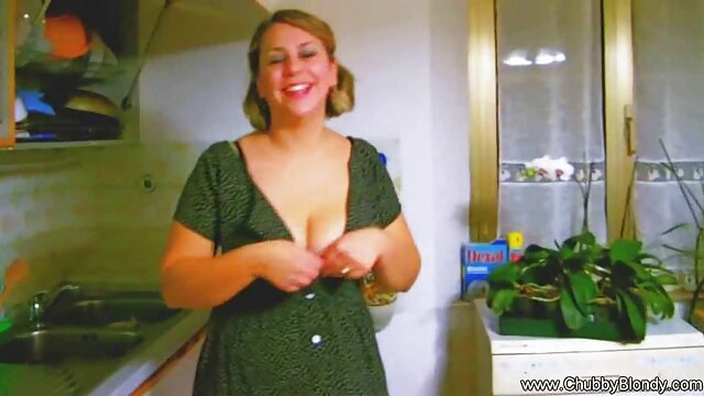 Висока чіткість :  Солодка гаряча красуня Ніна Норт розсунула ноги безкоштовне порно для задоволення Безкоштовні порнофільми 